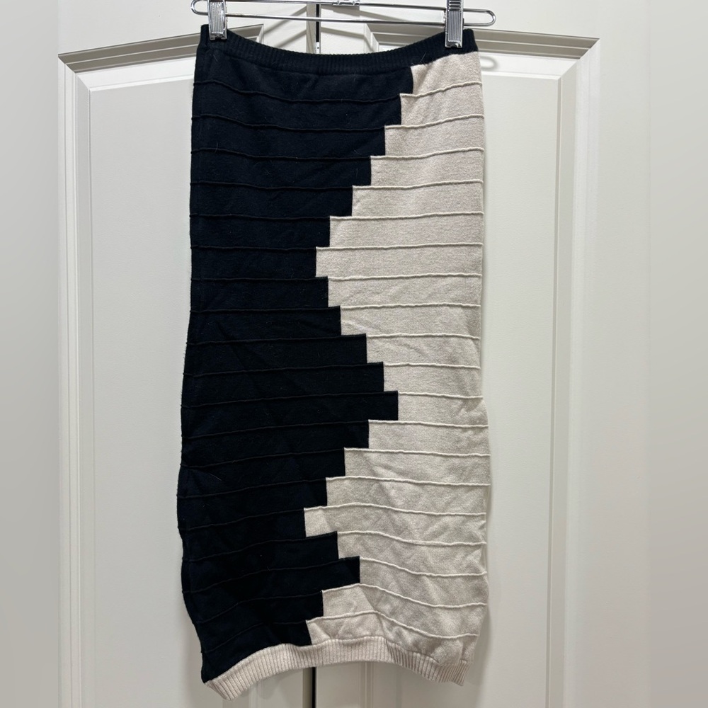 Nikibiki Strapless Colorblock Tube Dress in Black & Cream